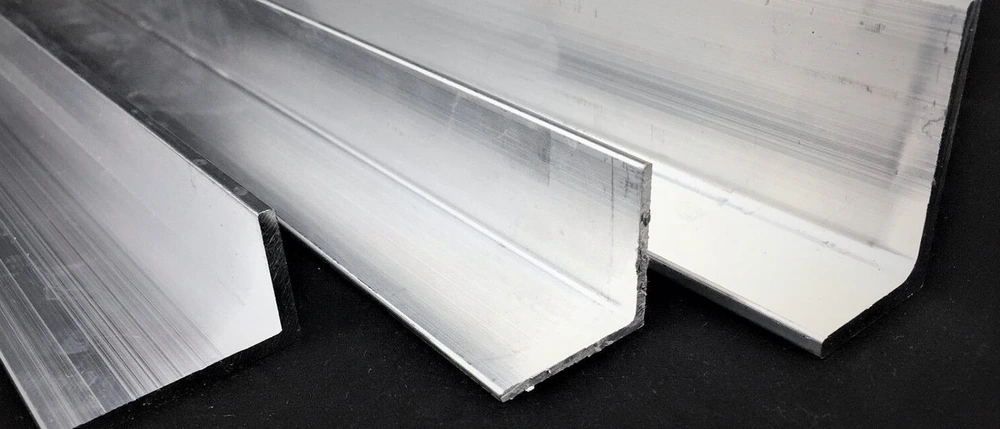 Equal Angle Unequal Angle